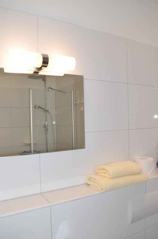Hellmanns Hotel Bremers Bauerndiele Wiefelstede Εξωτερικό φωτογραφία