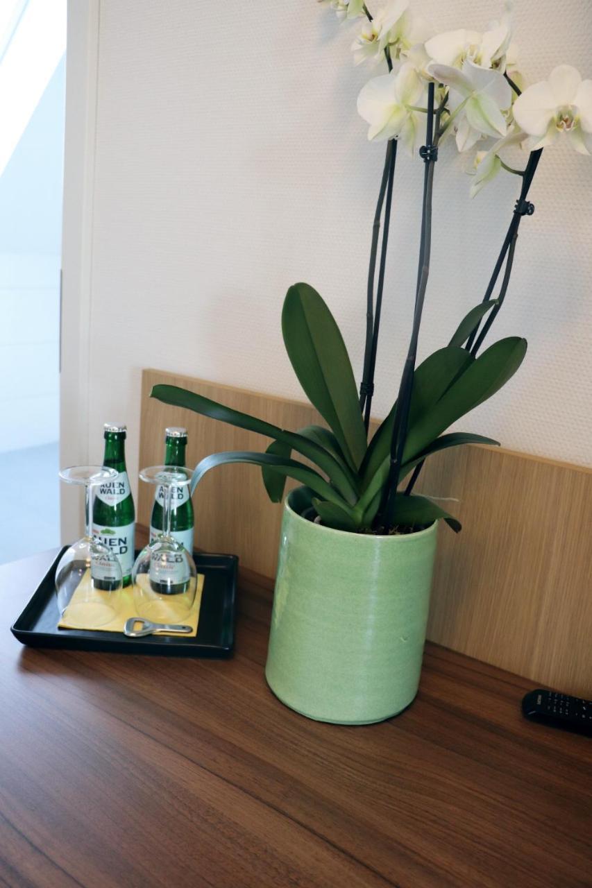 Hellmanns Hotel Bremers Bauerndiele Wiefelstede Εξωτερικό φωτογραφία
