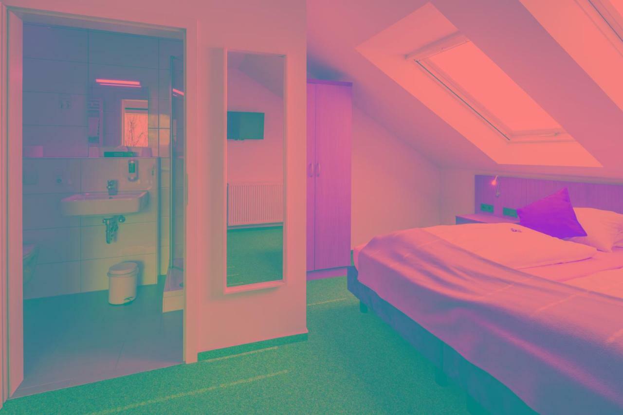 Hellmanns Hotel Bremers Bauerndiele Wiefelstede Εξωτερικό φωτογραφία