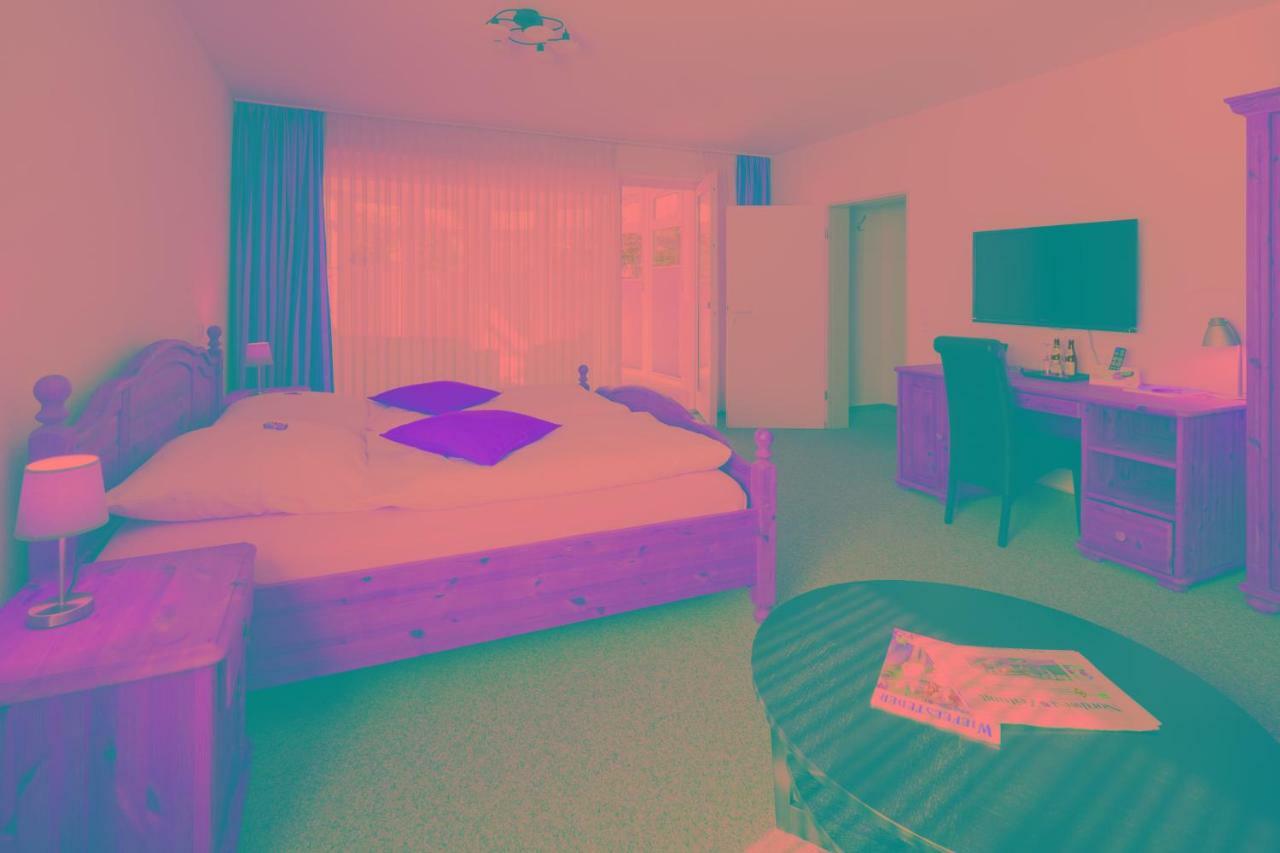 Hellmanns Hotel Bremers Bauerndiele Wiefelstede Εξωτερικό φωτογραφία